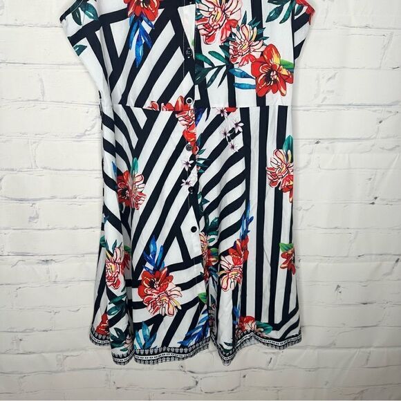 Charlie Charlie Charlotte XL dress - Picture 3 of 8